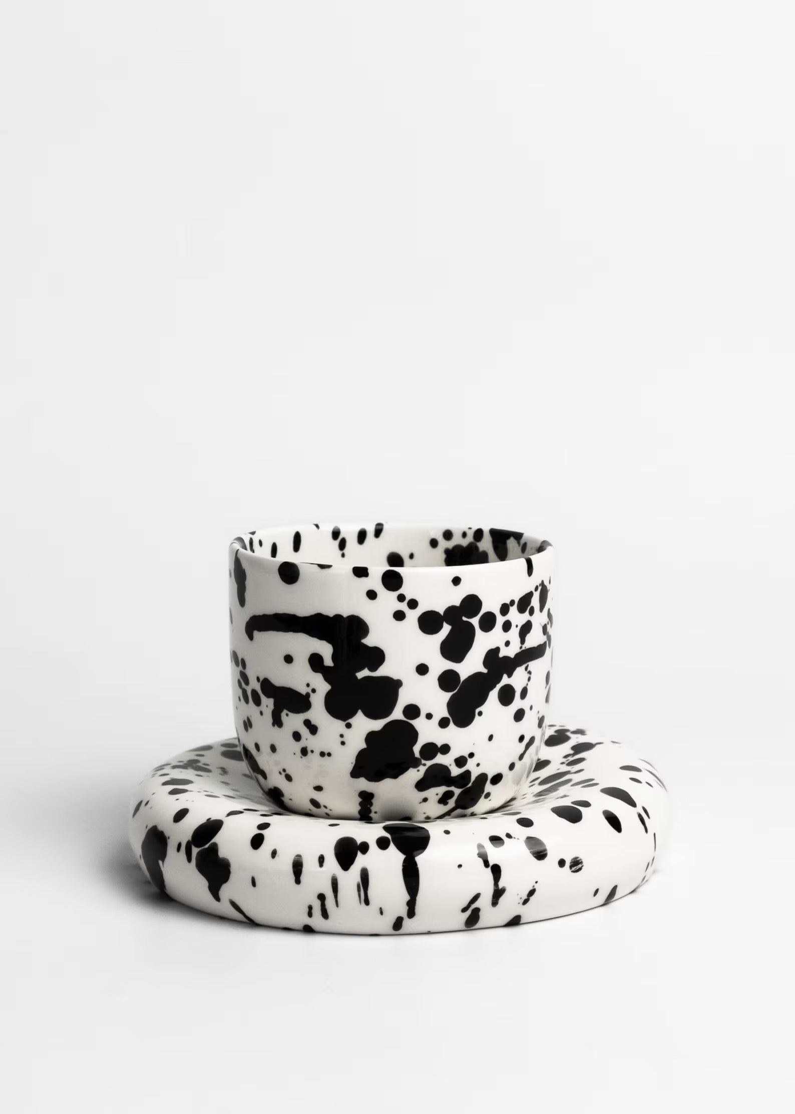 Handmade ceramic coffee cup, Black & White Modern ceramic cup set, No handle mug with black splashes, Splattered cup, Ceramic tumbler